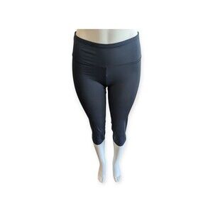 Womens Max-Core Capri Leggings Color: Gray SIze: Small